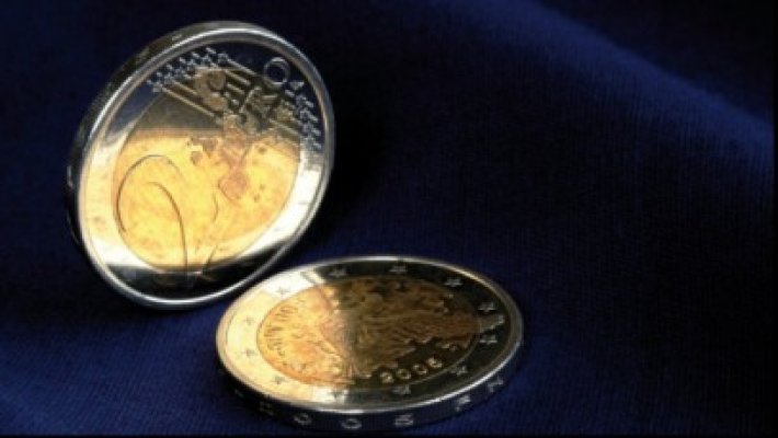 Cursul a urcat spre 4,58 lei/euro pe interbancar